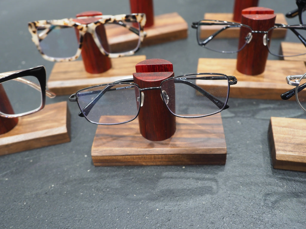 Glasses Holder Red & Dark