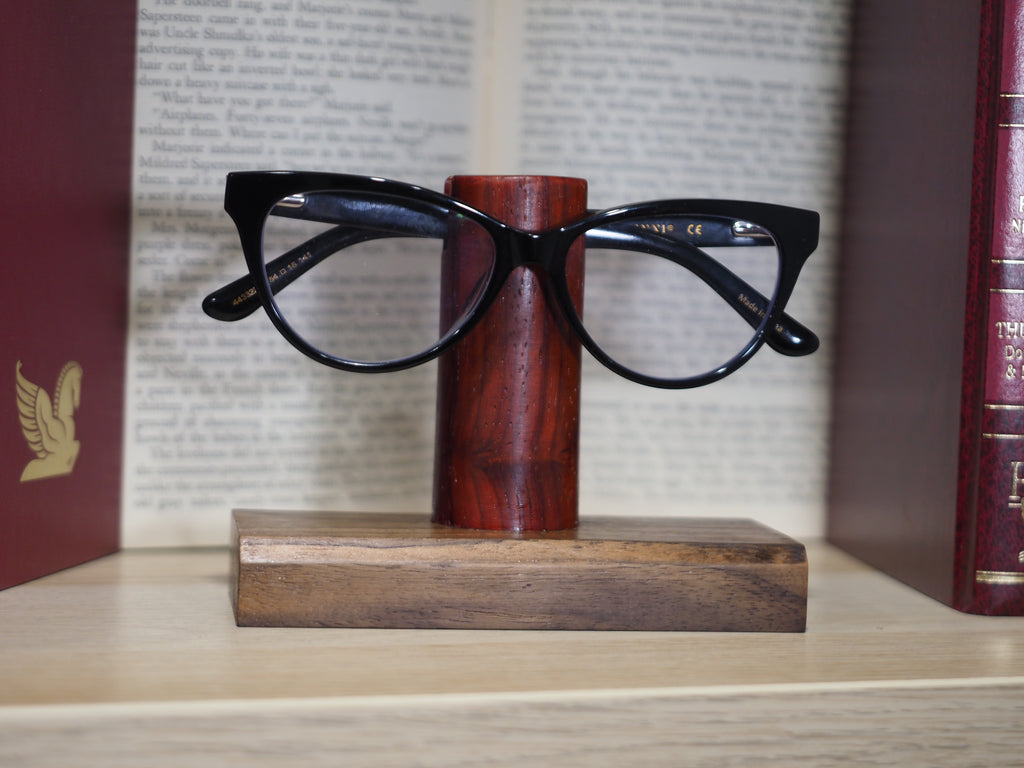 Glasses Holder Red & Dark